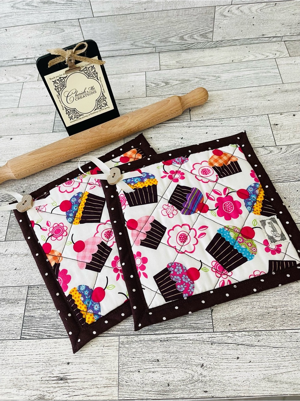 Quilted Cupcake Print Potholders - Brown Trim